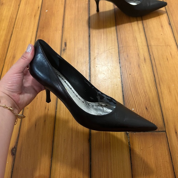 BCBGirls 90s pointed toe leather pumps - Picture 1 of 6